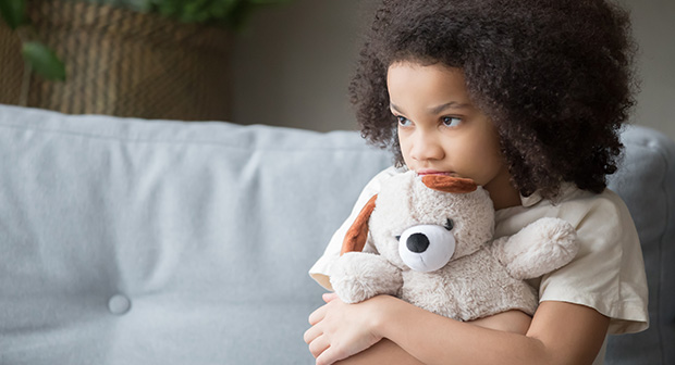 El impacto del trauma infantil puede ser de corta o larga duración.